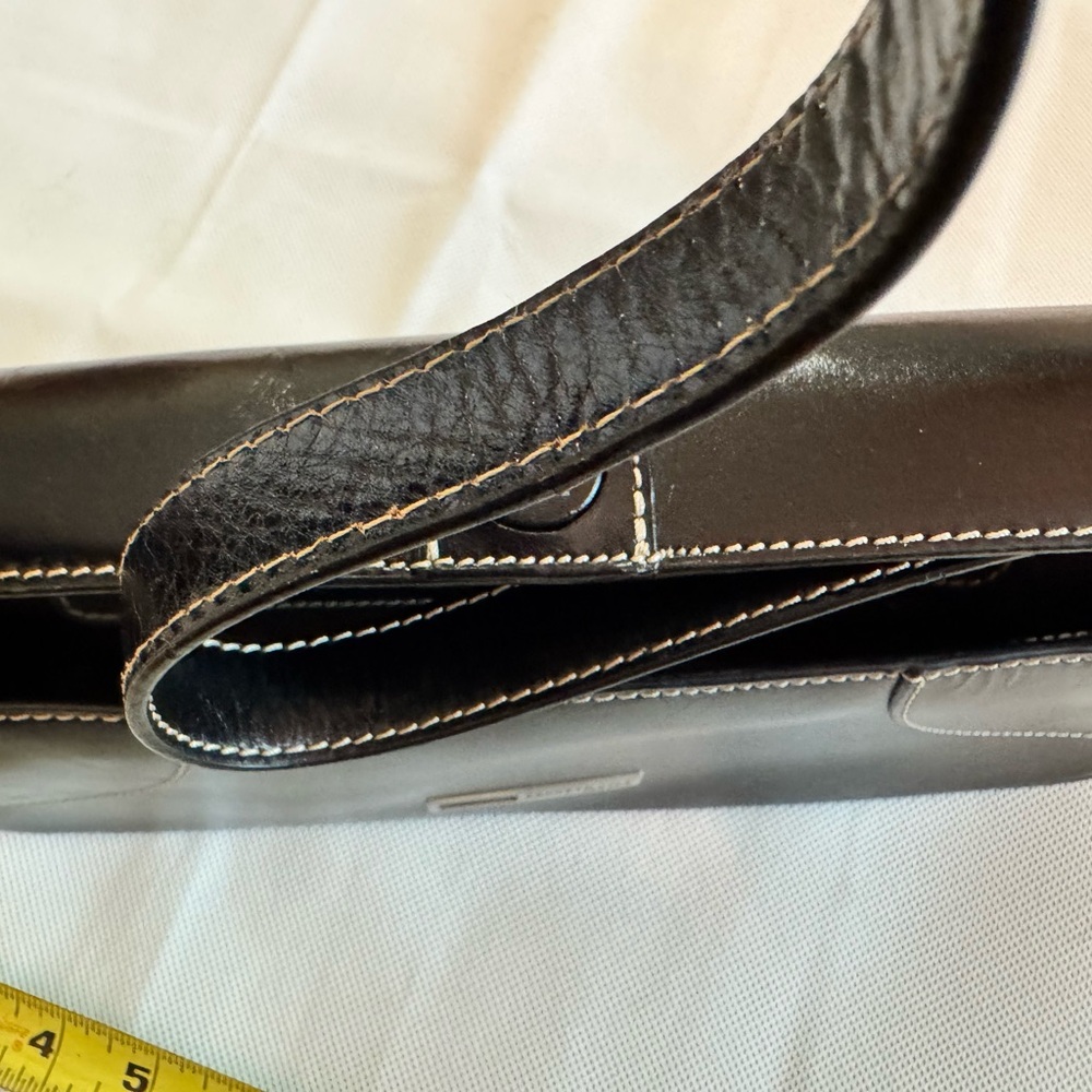 Kenneth Cole Elegant Black Shoulder Bag - Picture 8 of 11